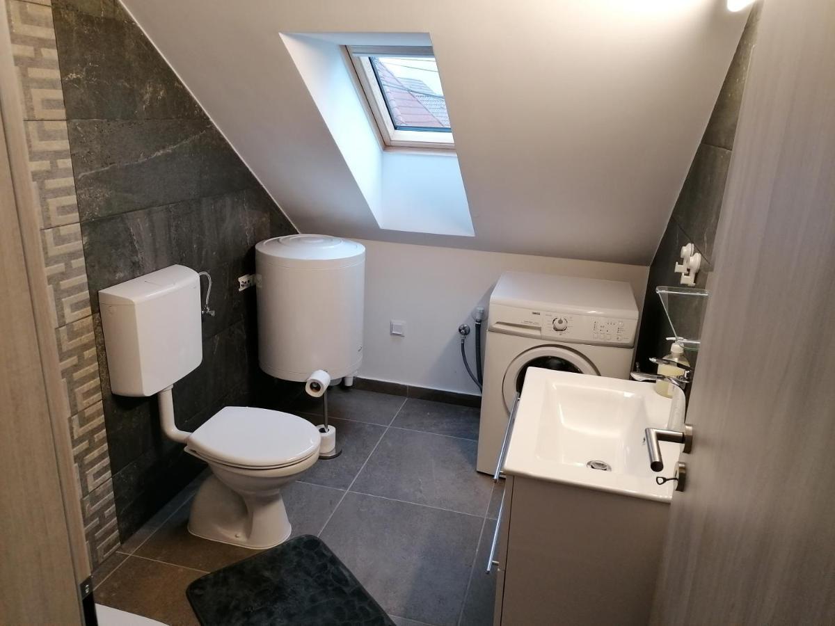 Mohacs Apartman Eksteriør billede